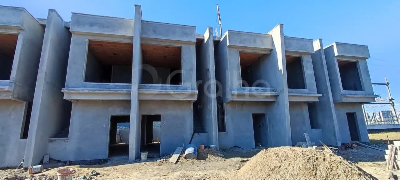 Casa para venda com 2 dormitórios em Ingleses Do Rio Vermelho com 85 m² — foto 2