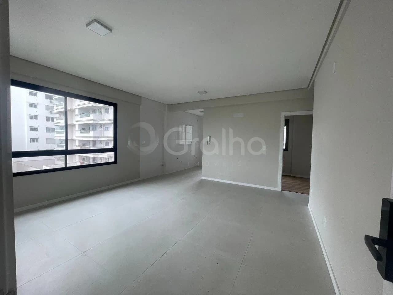 Apartamento para venda com 2 dormitórios em Pedra Branca com 58 m² — foto 2