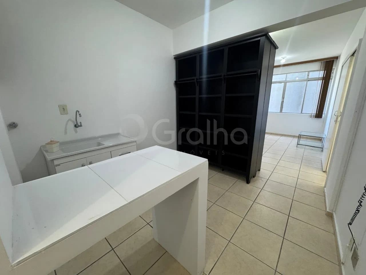 Apartamento para venda com 2 dormitórios em Centro com 67 m² — foto 2