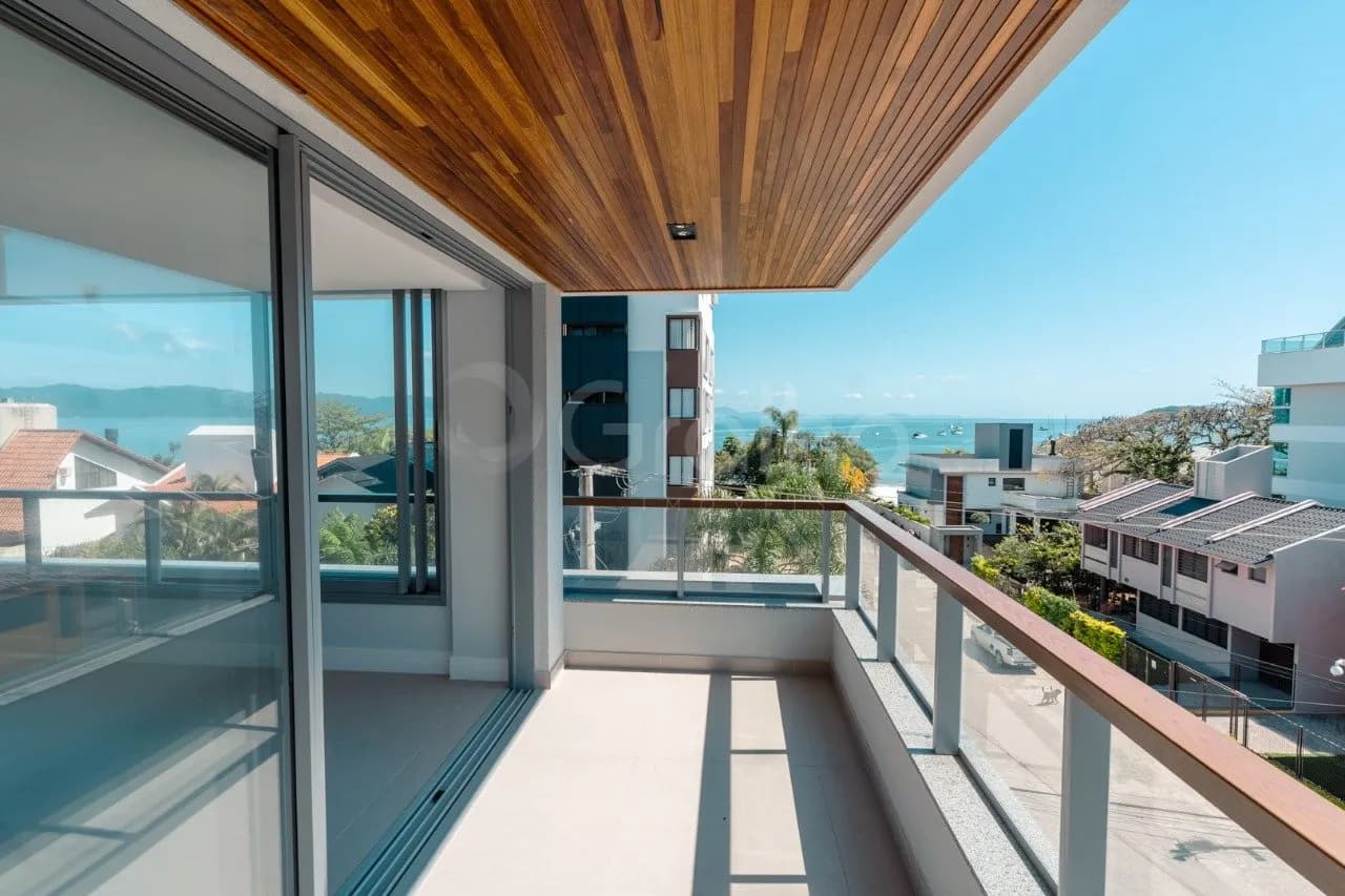 Apartamento para venda com 3 dormitórios em Jurerê com 120 m² — foto principal