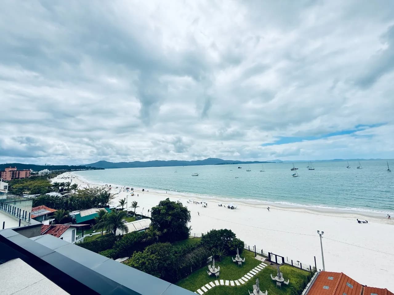 Cobertura para venda com 3 dormitórios em Jurerê com 255 m² — foto 2