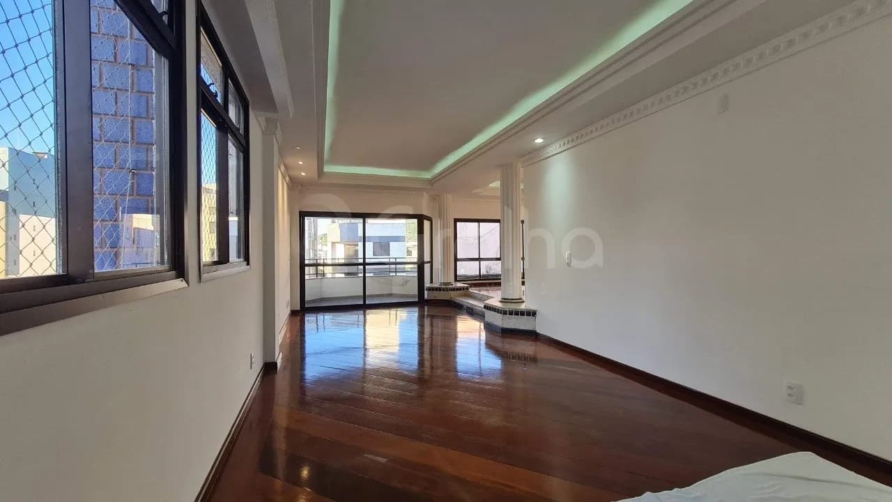 Cobertura para venda com 4 dormitórios em Centro com 483 m² — foto principal