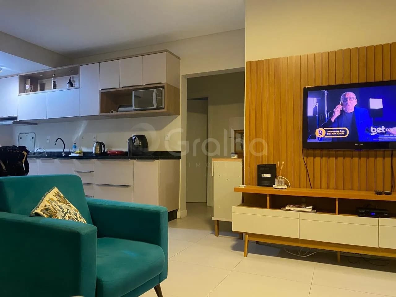 Apartamento para venda com 2 dormitórios em Ingleses Do Rio Vermelho com 85 m² — foto 2