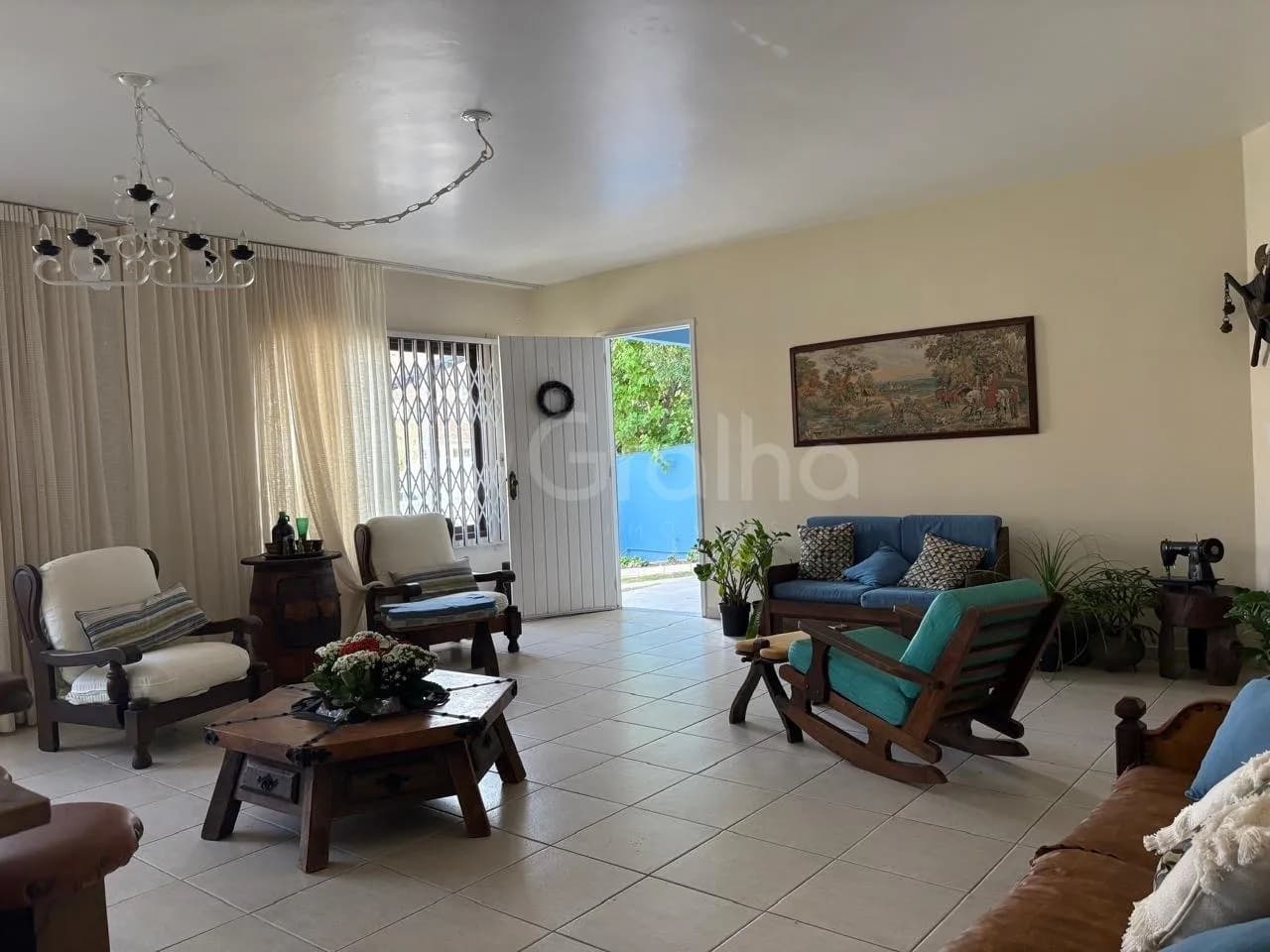 Casa para venda com 7 dormitórios em Santa Mônica com 197 m² — foto 3