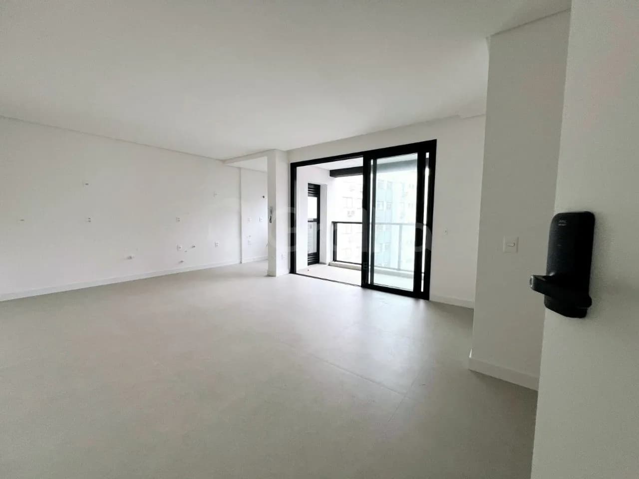 Apartamento para venda com 3 dormitórios em Centro com 87 m² — foto 2
