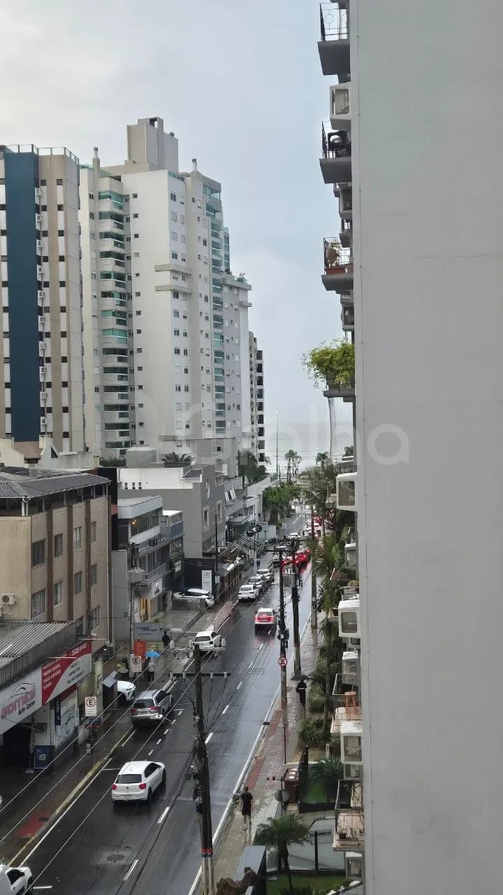 Apartamento para venda com 3 dormitórios em Centro com 96 m² — foto 2