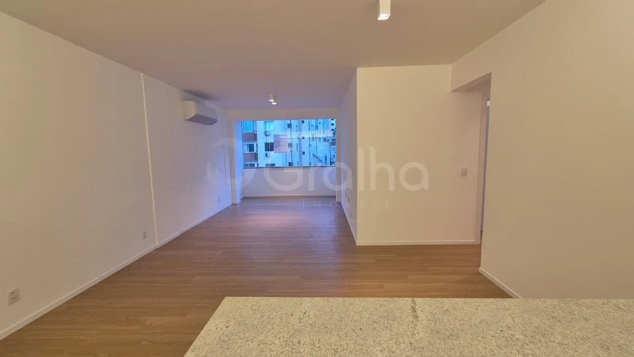 Apartamento para venda com 3 dormitórios em Centro com 96 m² — foto 3