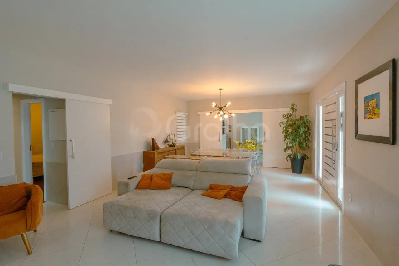 Casa para venda com 5 dormitórios em Sambaqui com 328 m² — foto 3