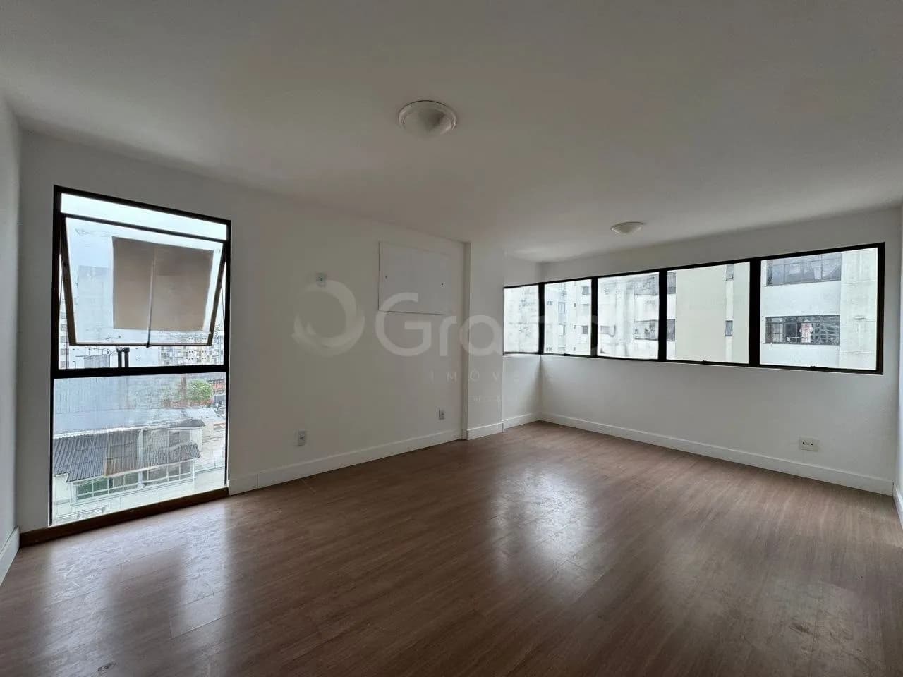 Sala comercial para venda em Centro com 24 m² — foto 5