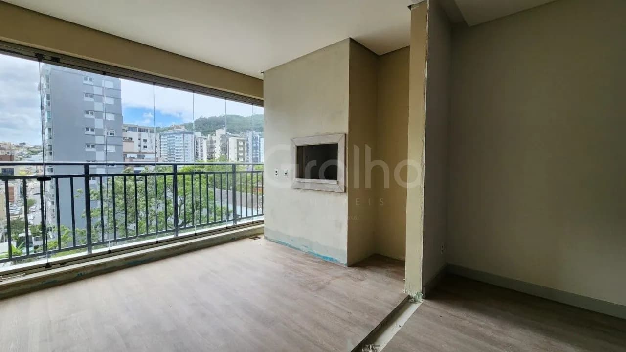 Apartamento para venda com 3 dormitórios em Centro com 123 m² — foto principal