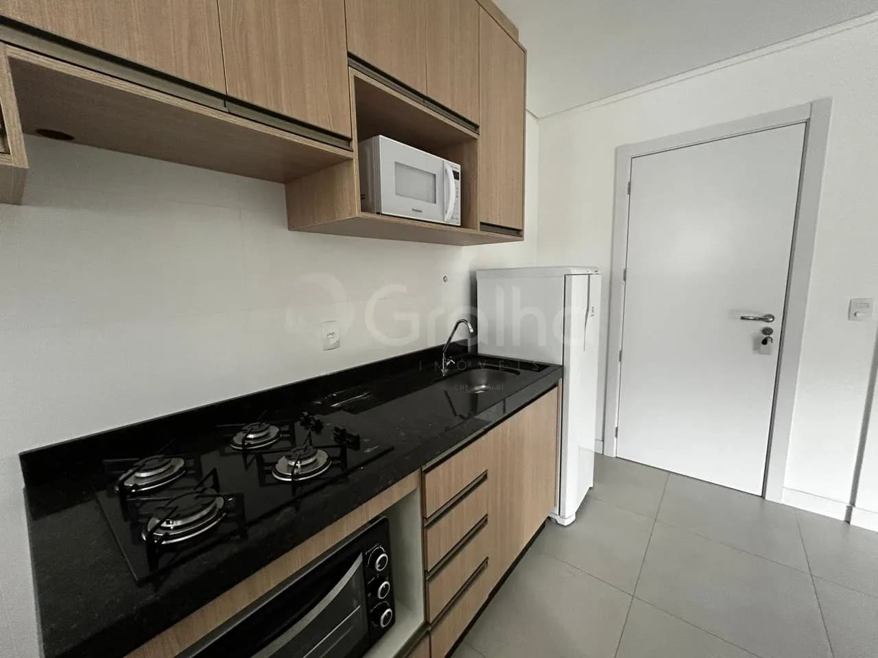 Estúdio para venda com 1 dormitório, em Carvoeira com 33 m² — foto 2