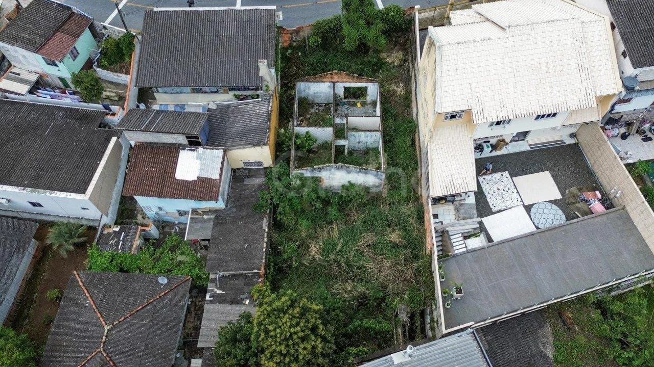 Terreno para venda em Barreiros com 330 m² — foto 2