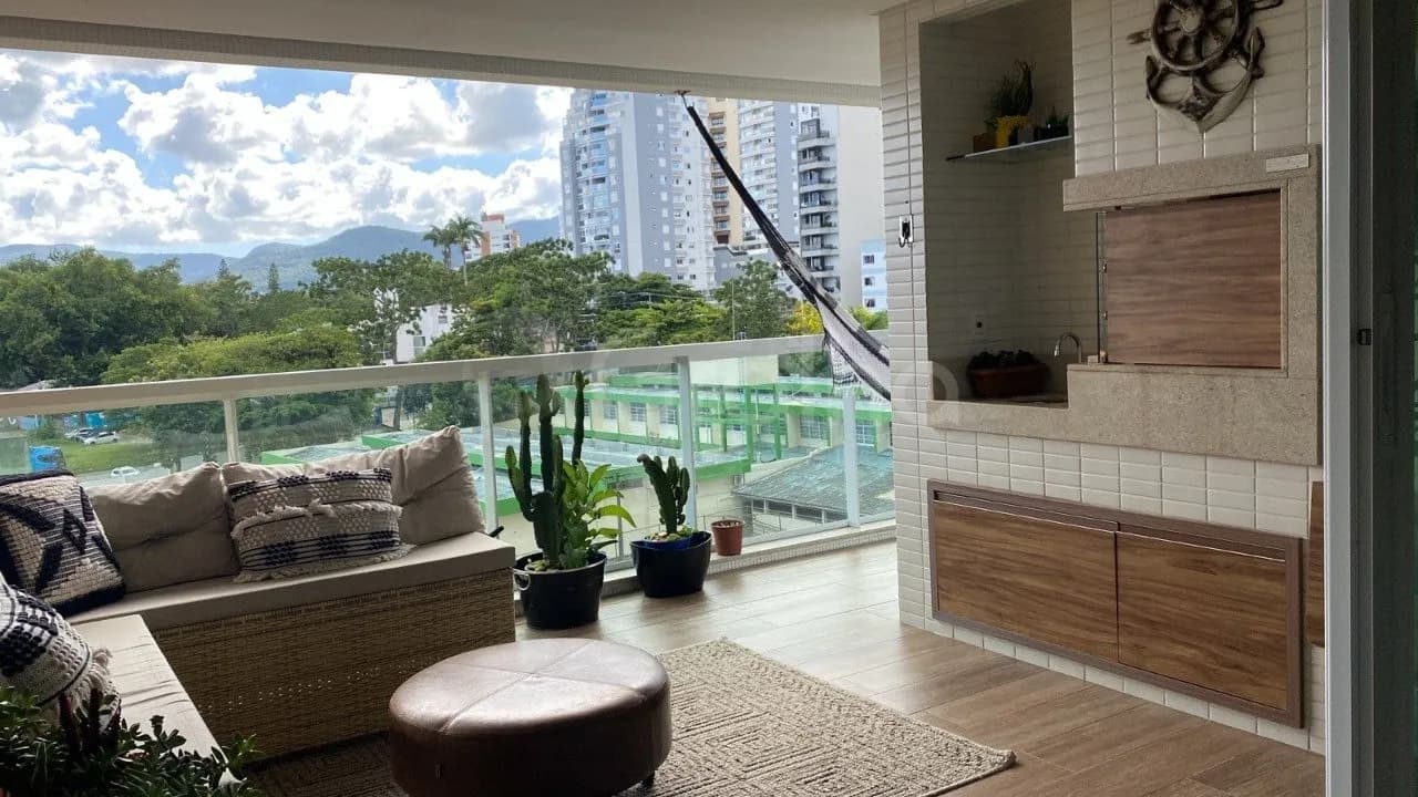 Apartamento para venda com 3 dormitórios em Agronômica com 168 m² — foto 5