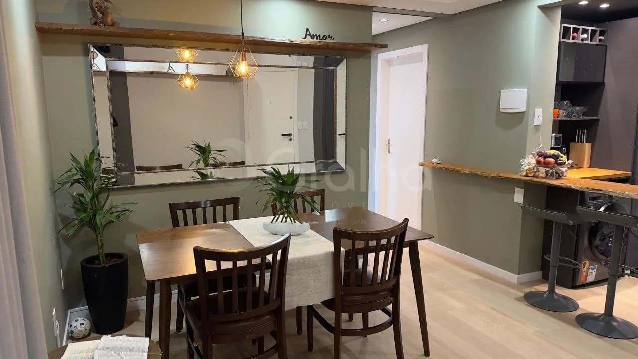 Apartamento para venda com 2 dormitórios em Abraão com 51 m² — foto principal