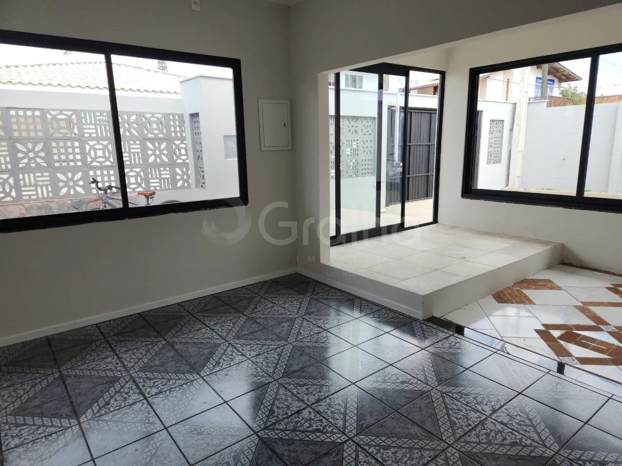 Casa para venda com 4 dormitórios em Campeche com 190 m² — foto 2