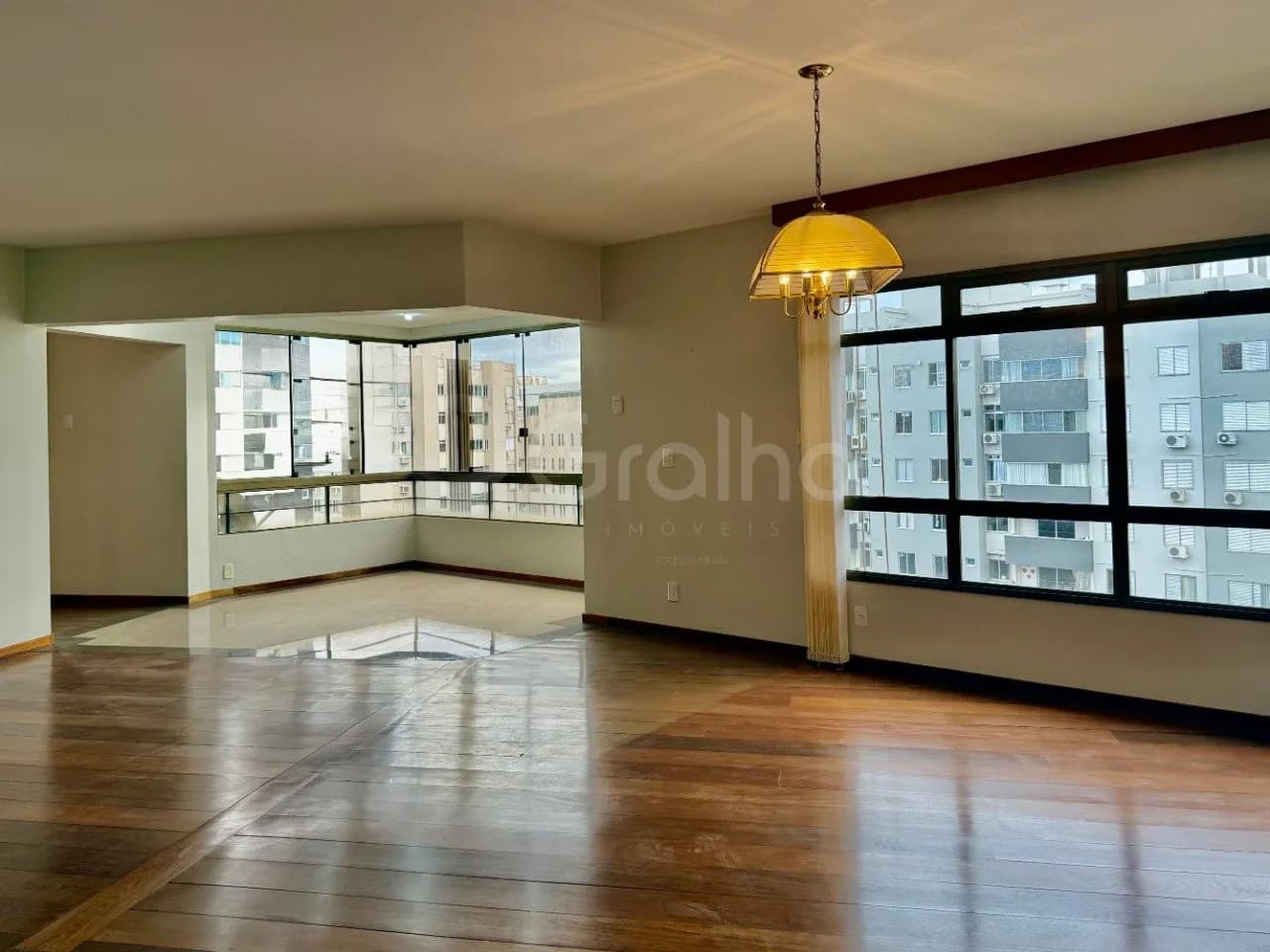 Apartamento para venda com 5 dormitórios em Agronômica com 264 m² — foto principal
