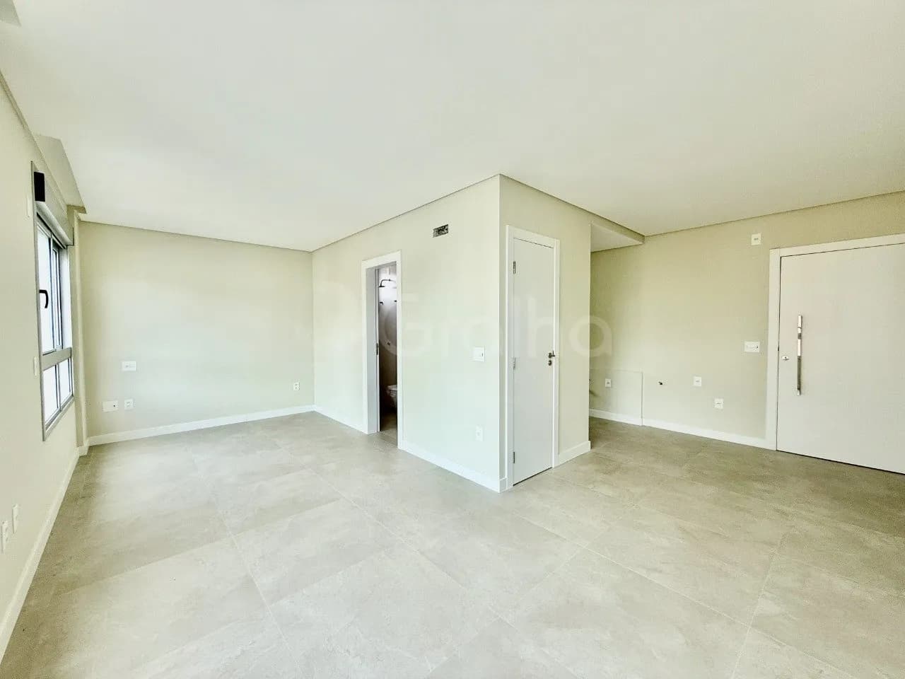 Apartamento para venda com 1 dormitório, em Centro com 43 m² — foto principal