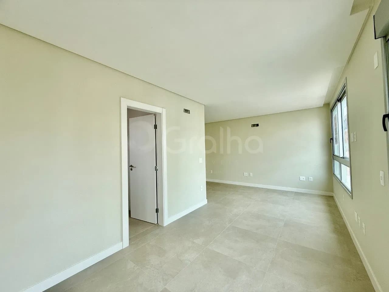 Apartamento para venda com 1 dormitório, em Centro com 43 m² — foto 3