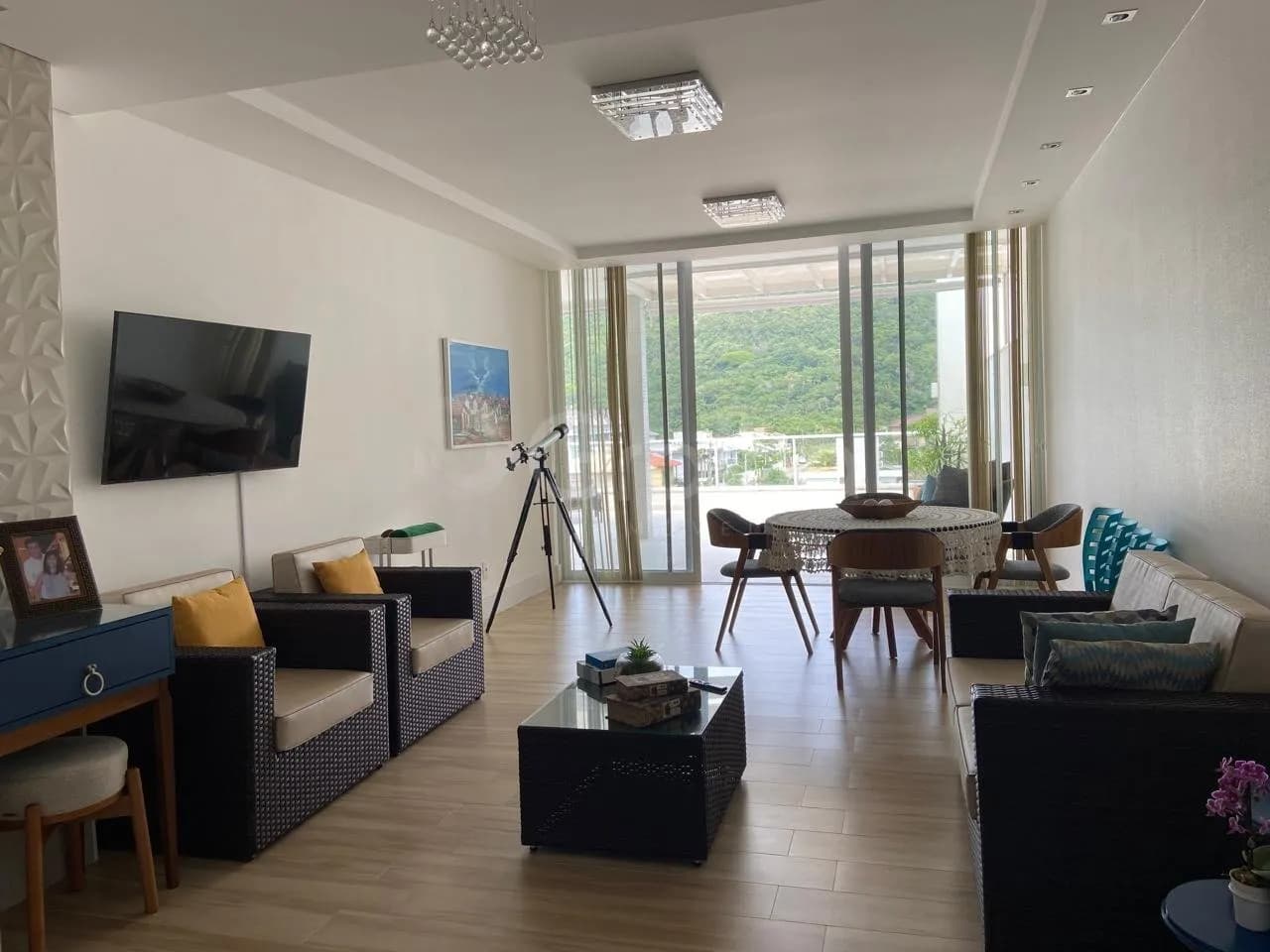 Cobertura para venda com 3 dormitórios em Ingleses Norte com 212 m² — foto principal