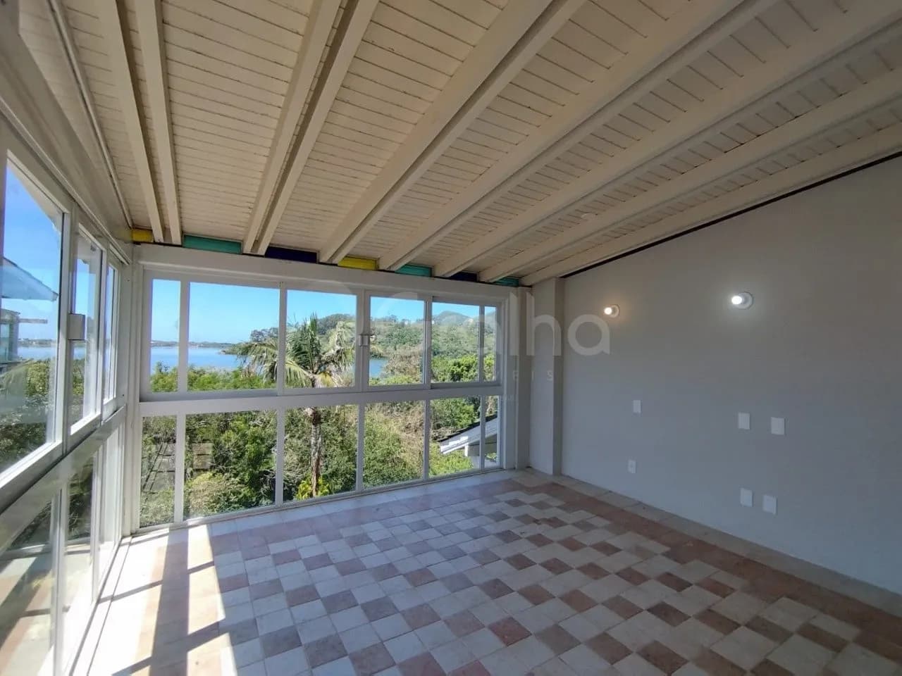 Cobertura para venda com 4 dormitórios em Lagoa Da Conceição com 304 m² — foto principal