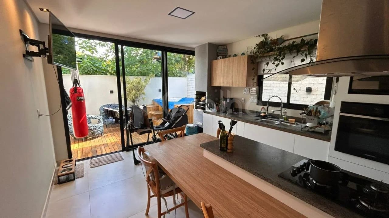 Casa para venda com 3 dormitórios em Rio Tavares com 152 m² — foto principal