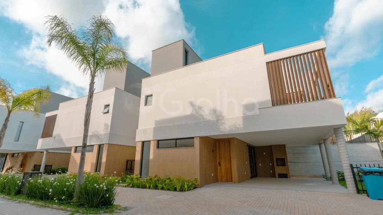 Casa para venda com 3 dormitórios em Cacupé com 230 m² — foto principal
