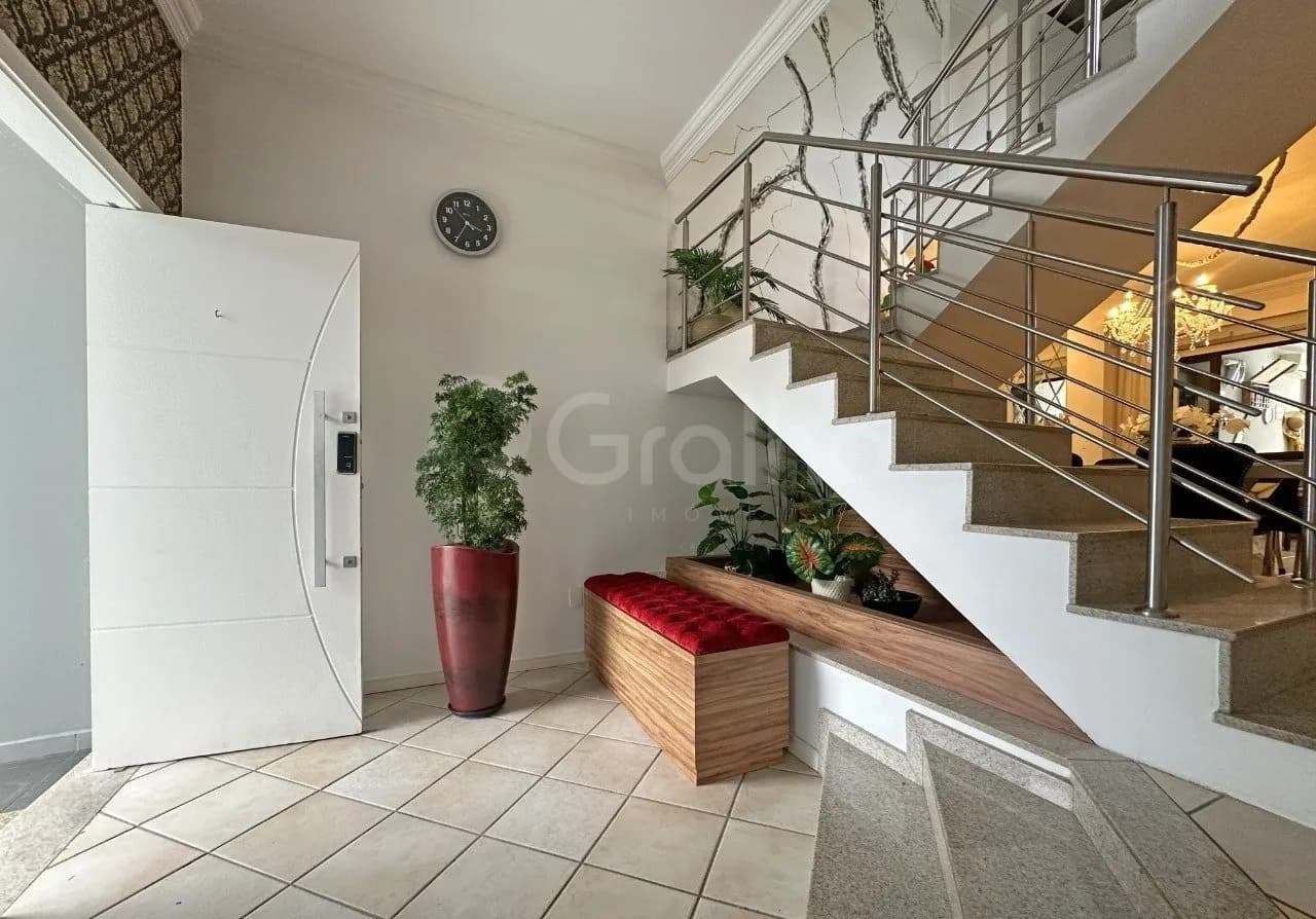 Casa para venda com 4 dormitórios em Itaguaçu com 272 m² — foto 2