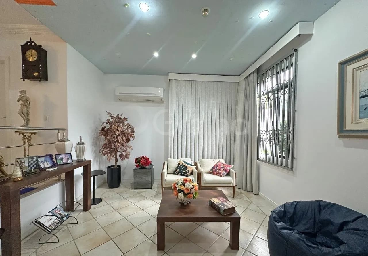 Casa para venda com 4 dormitórios em Itaguaçu com 272 m² — foto 4