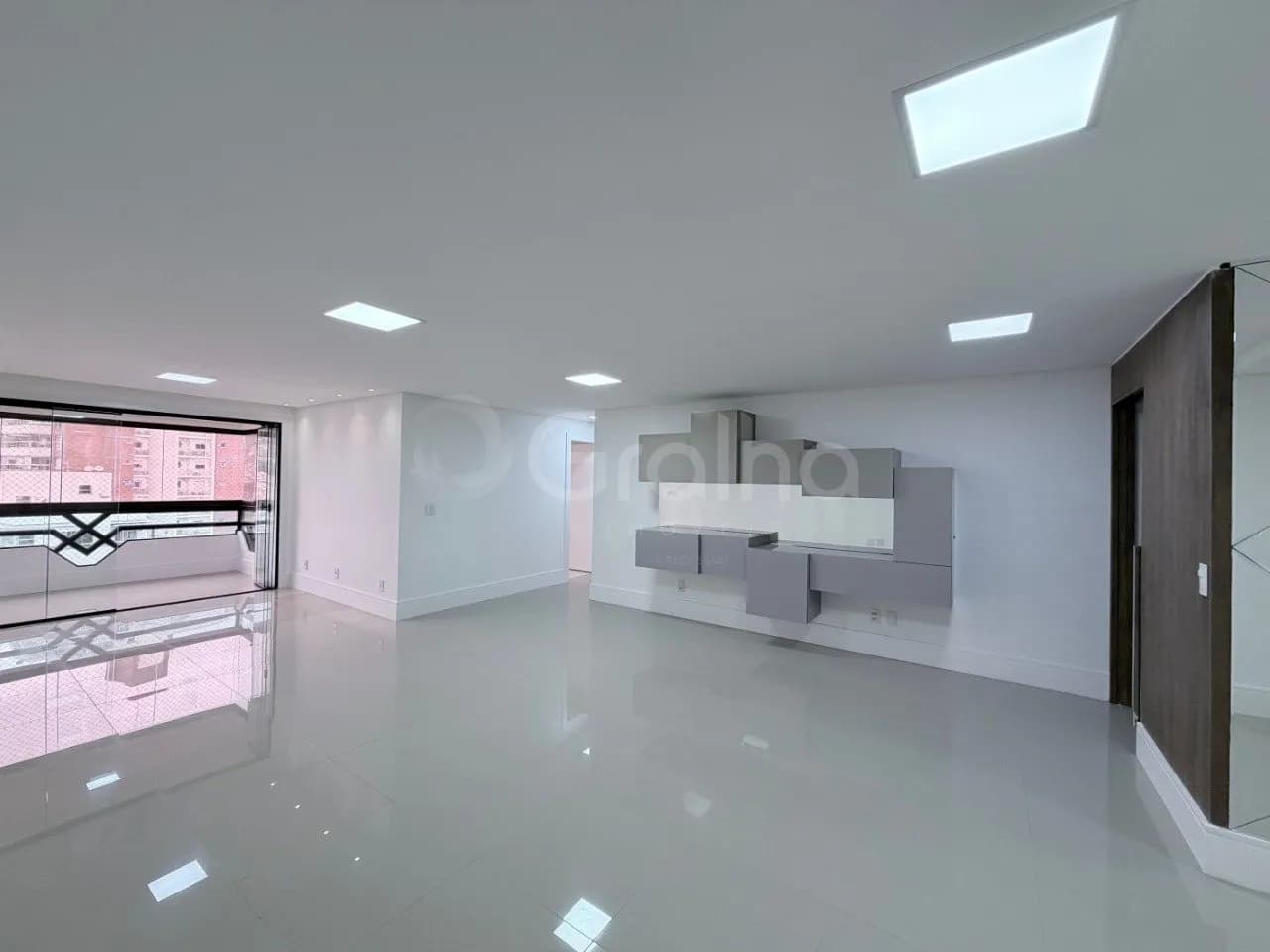 Apartamento para venda com 3 dormitórios em Agronômica com 168 m² — foto 4