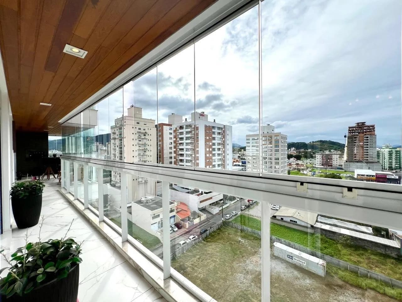 Apartamento para venda com 3 dormitórios em Passa Vinte com 143 m²