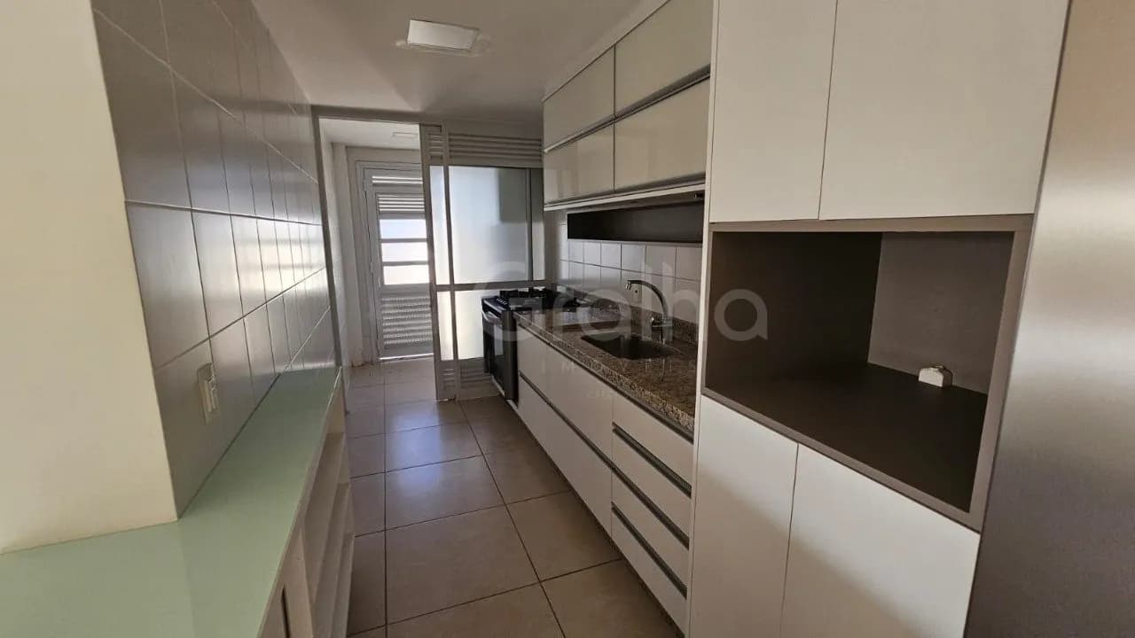 Apartamento para venda com 3 dormitórios em Abraão com 196 m² — foto 3