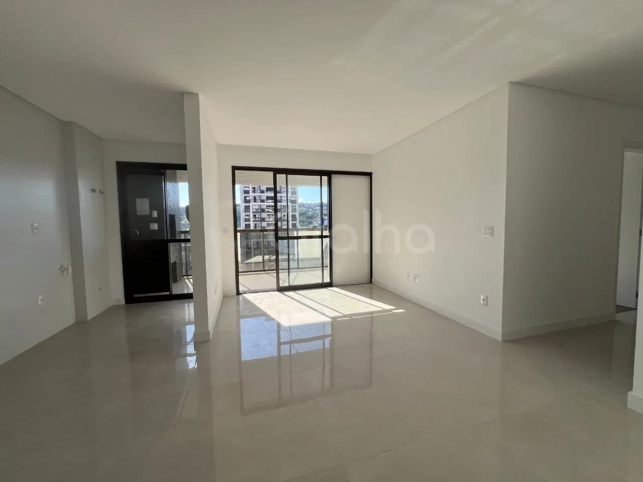 Apartamento para venda com 2 dormitórios em Kobrasol com 75 m² — foto principal