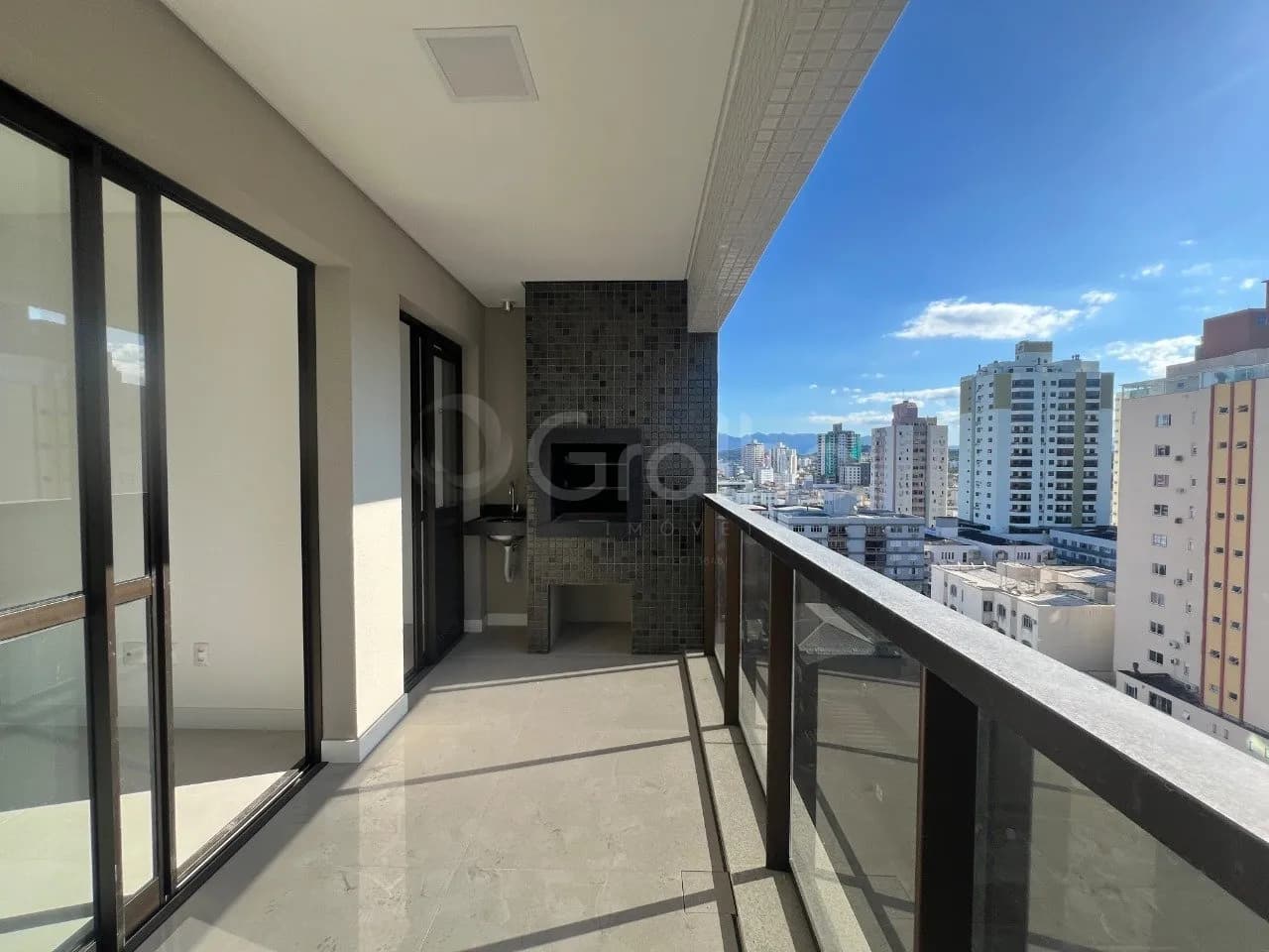 Apartamento para venda com 2 dormitórios em Kobrasol com 75 m² — foto 4