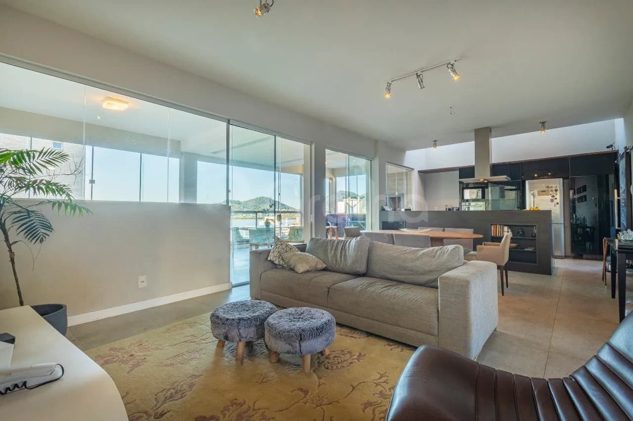 Casa para venda com 3 dormitórios em Joao Paulo com 377 m² — foto principal