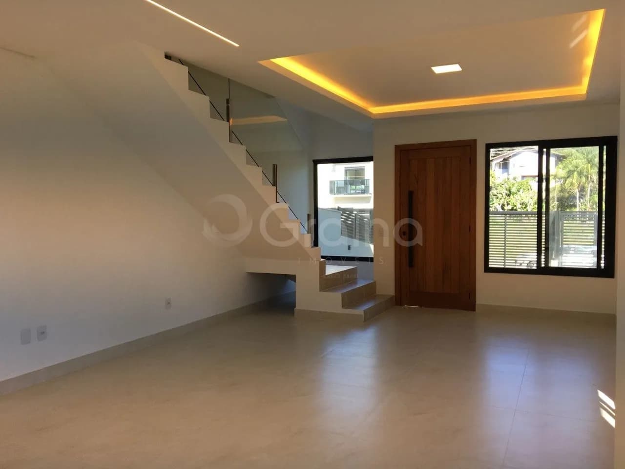 Casa para venda com 3 dormitórios em Saco Grande com 185 m² — foto 2