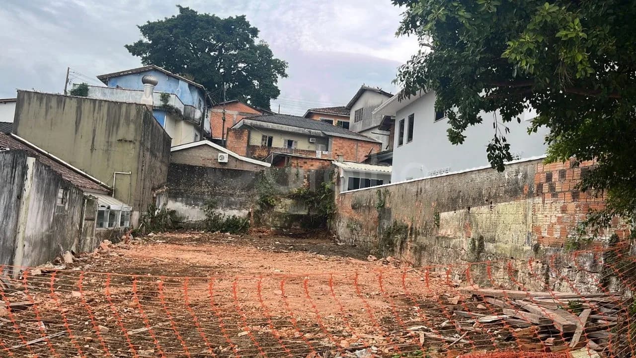 Terreno para venda em Prainha com 280 m² — foto principal