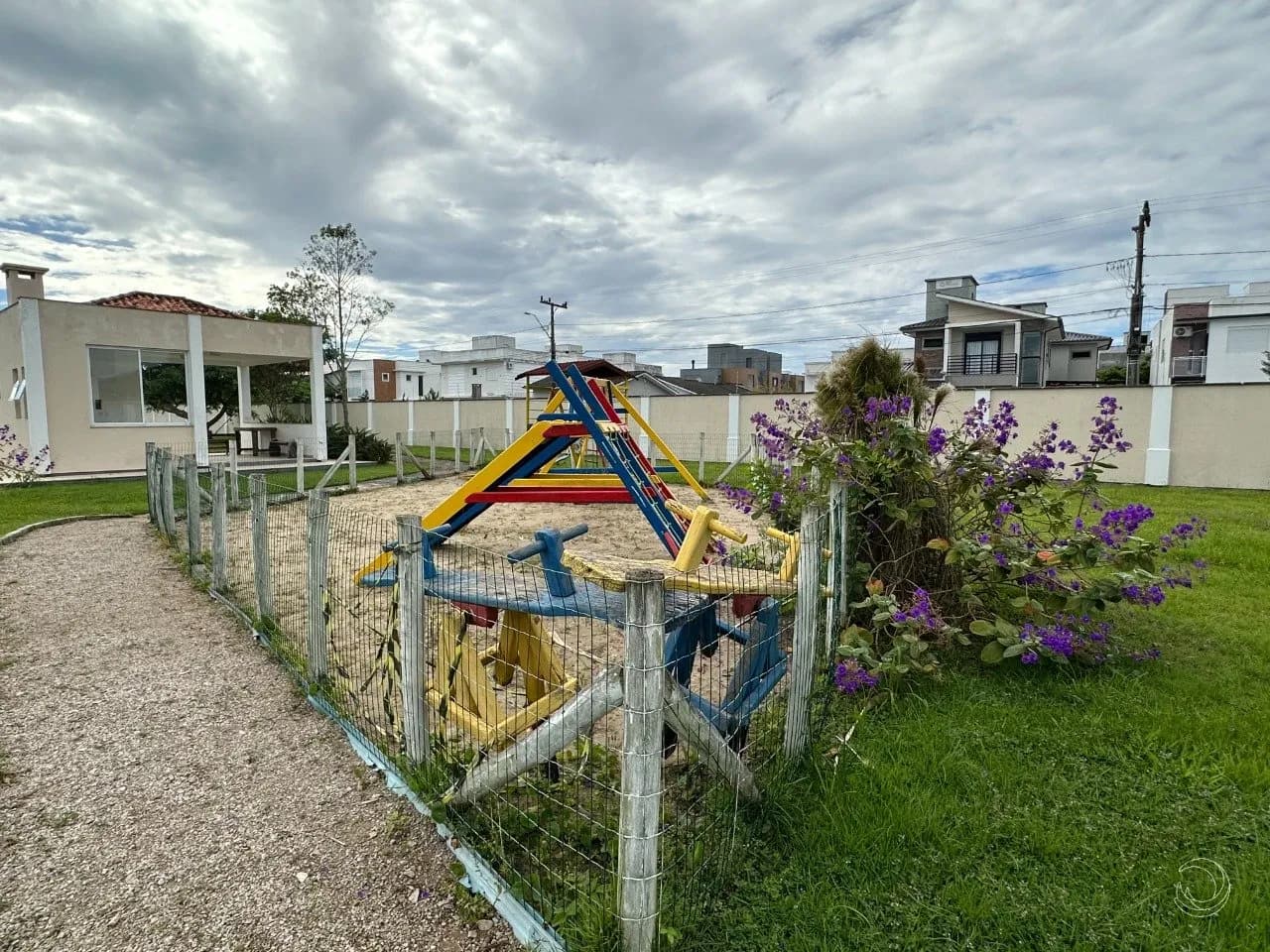Terreno para venda em Campeche com 387 m² — foto 4