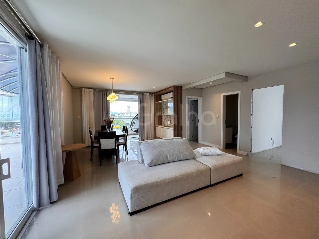 Apartamento para venda com 3 dormitórios em Cachoeira Do Bom Jesus com 178 m² — foto 3