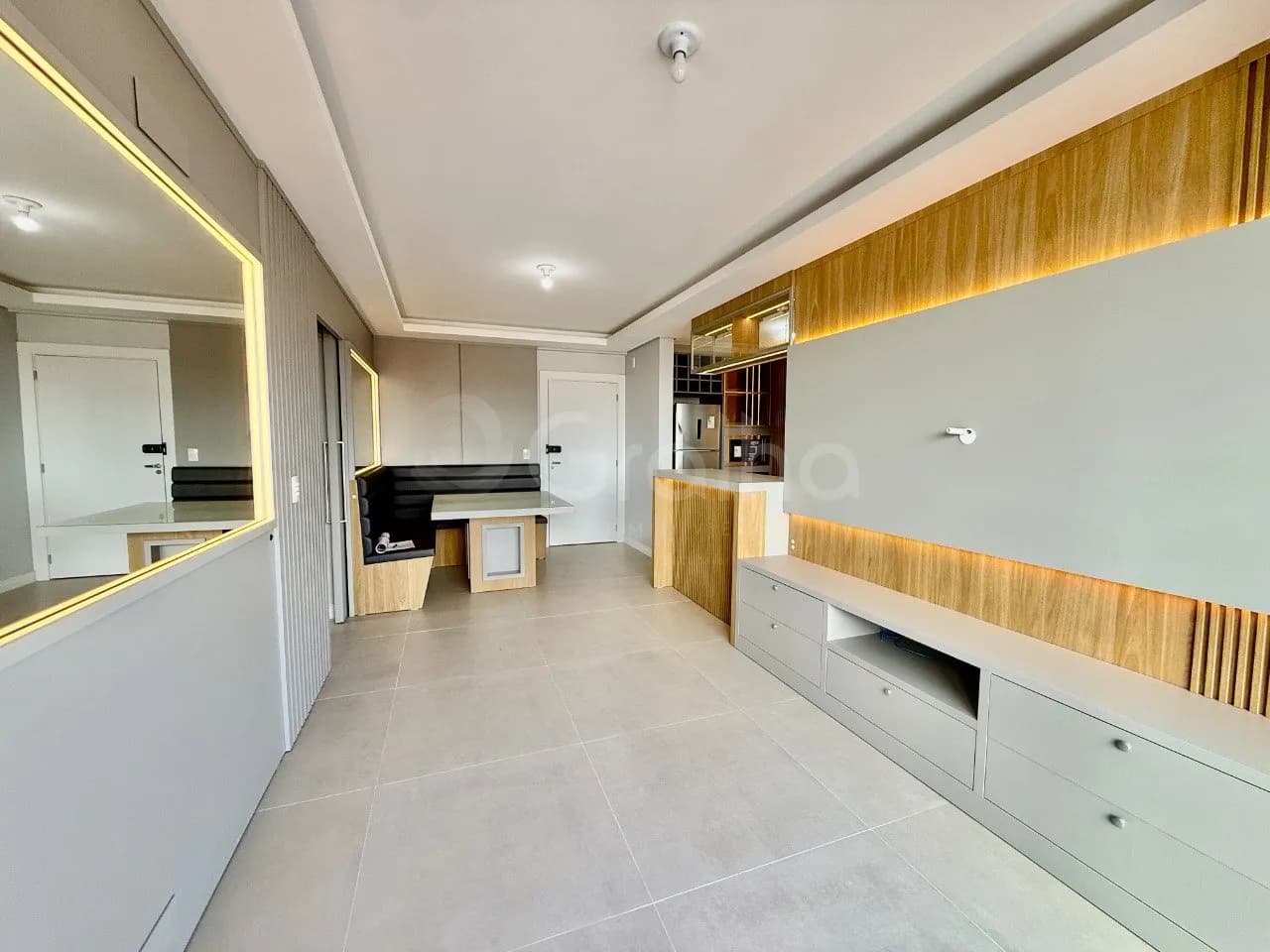 Apartamento para venda com 2 dormitórios em Canasvieiras com 65 m² — foto 2