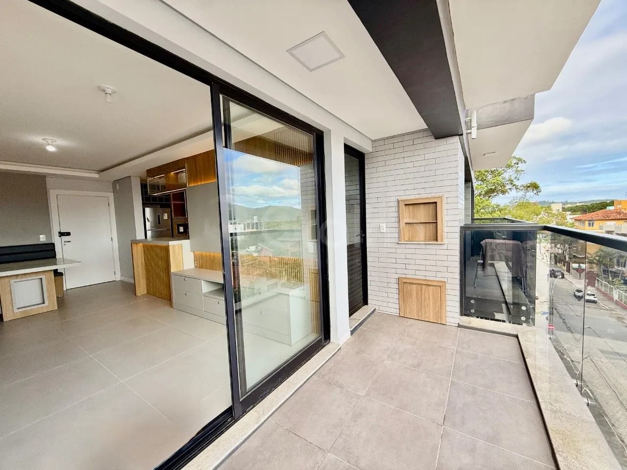 Apartamento para venda com 2 dormitórios em Canasvieiras com 65 m² — foto 4