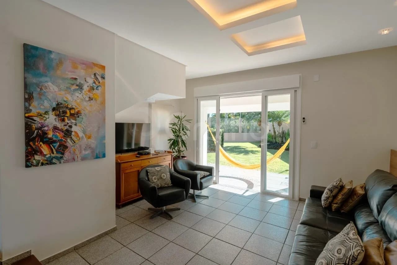 Casa para venda com 4 dormitórios em Daniela com 210 m² — foto 4