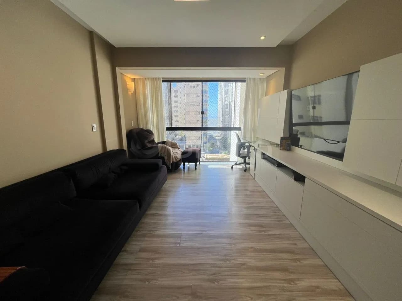 Apartamento para venda com 3 dormitórios em Centro com 96 m² — foto principal