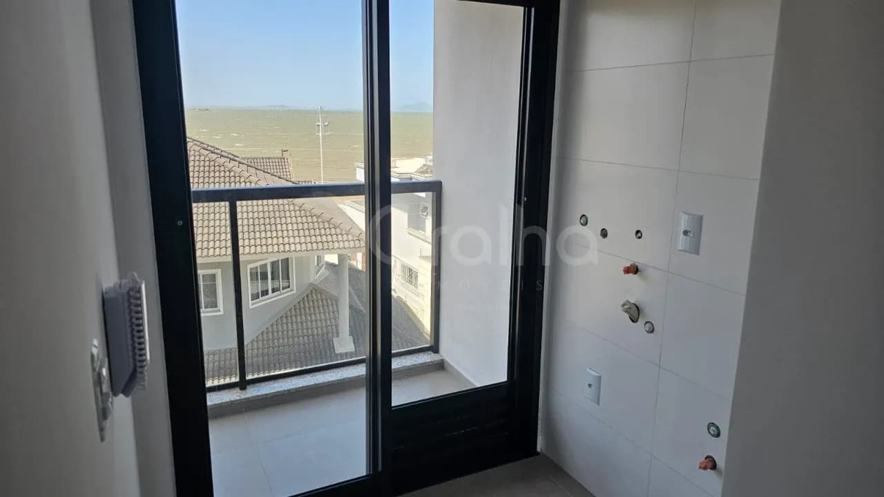 Apartamento para venda com 3 dormitórios em Praia De Fora com 88 m² — foto 3