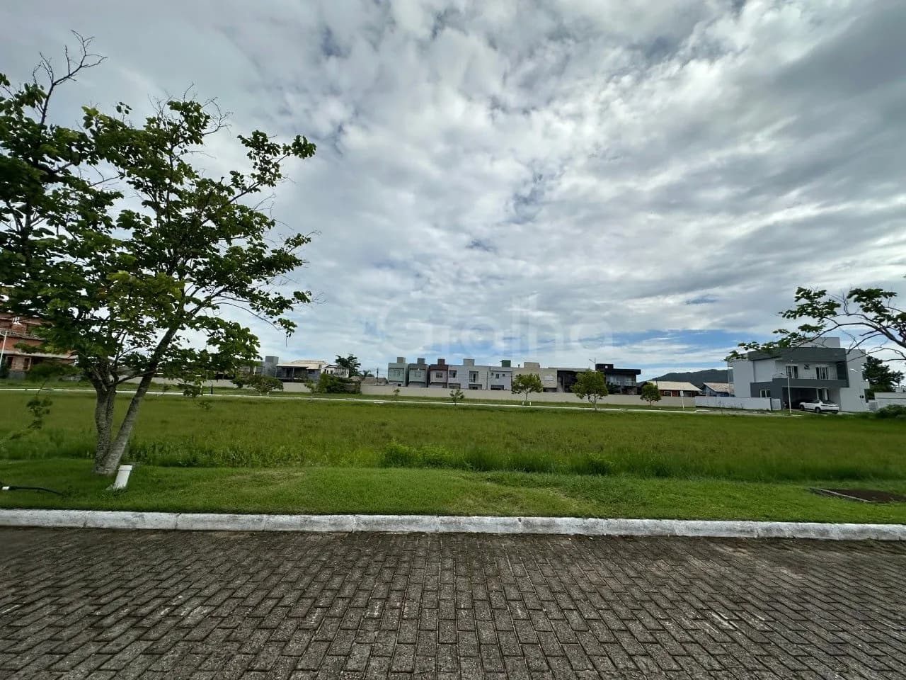 Terreno para venda em Campeche com 385 m² — foto 4
