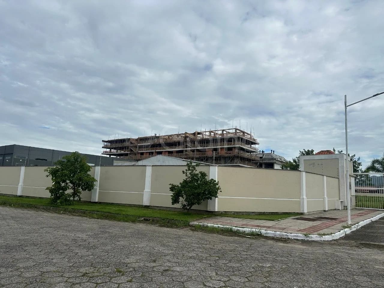 Terreno para venda em Campeche com 394 m² — foto 5