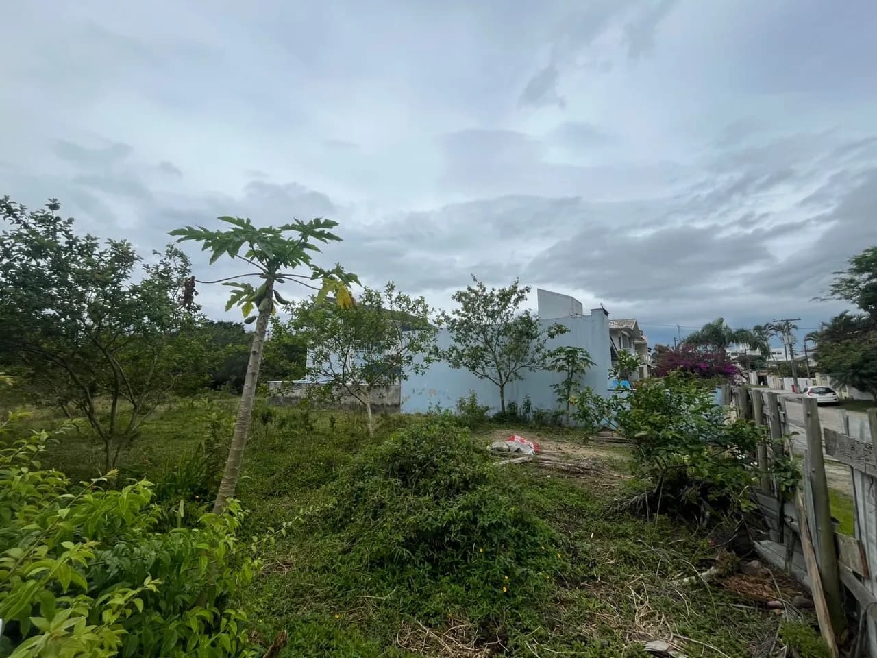 Terreno para venda em Canasvieiras com 450 m² — foto principal