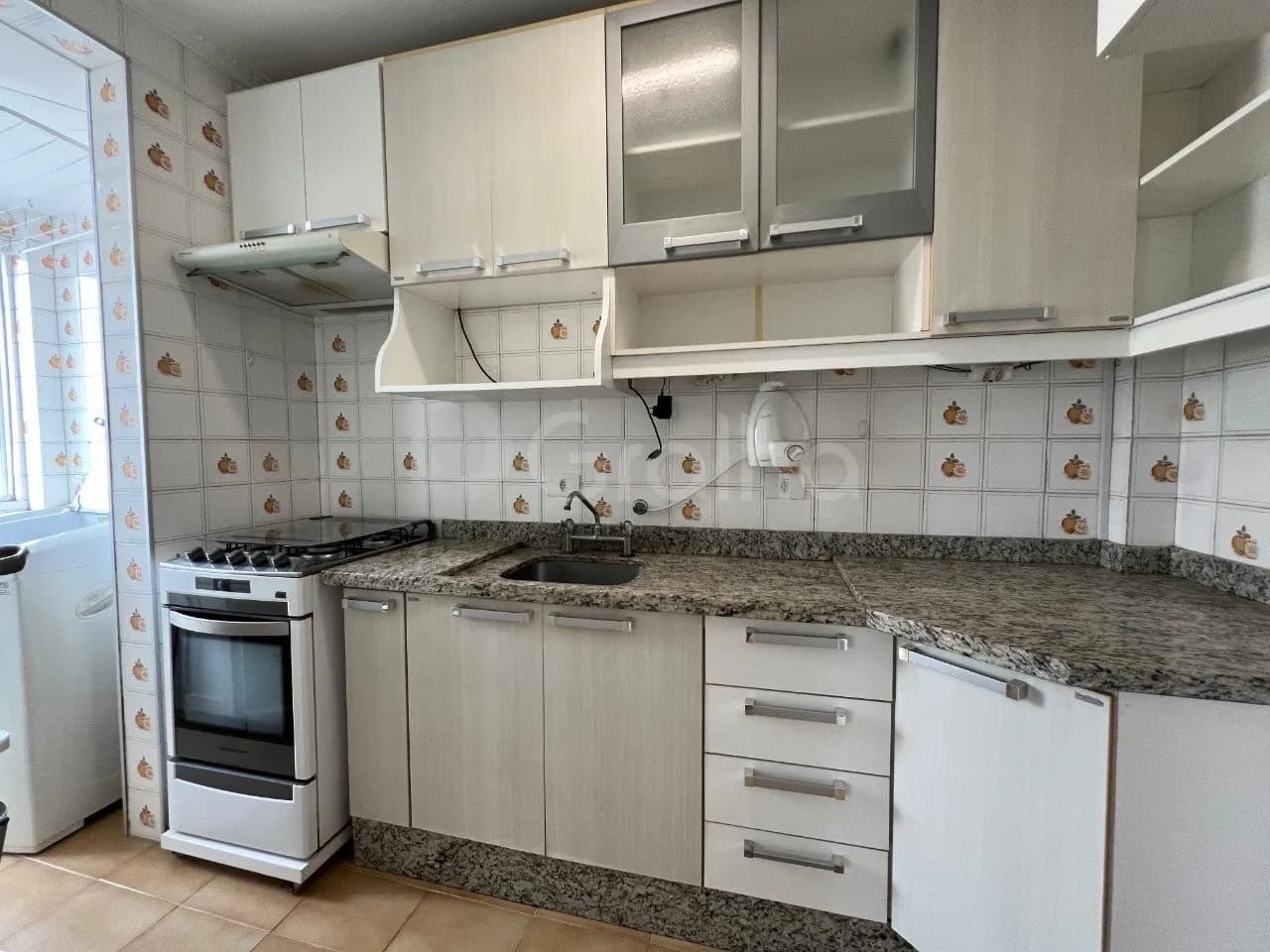 Apartamento para venda com 2 dormitórios em Coqueiros com 56 m² — foto 5