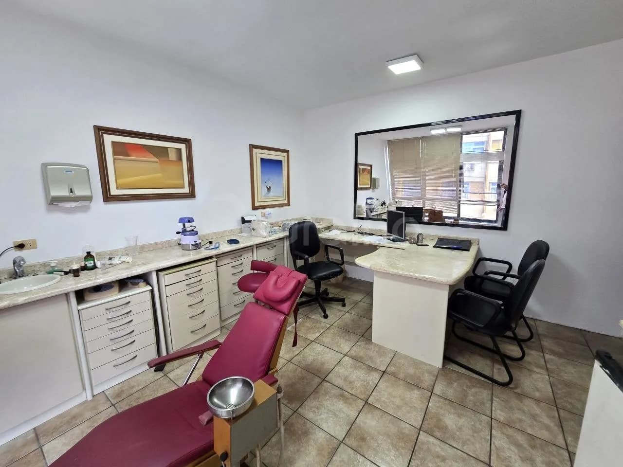 Sala comercial para venda em Centro com 44 m² — foto principal