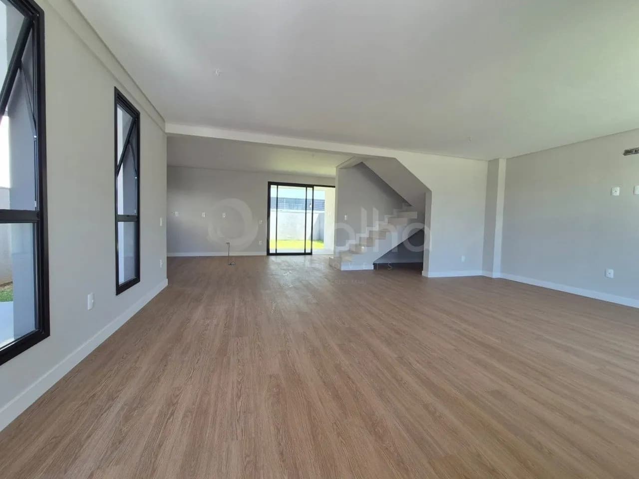 Casa para venda com 4 dormitórios em Ingleses Do Rio Vermelho com 281 m² — foto 2