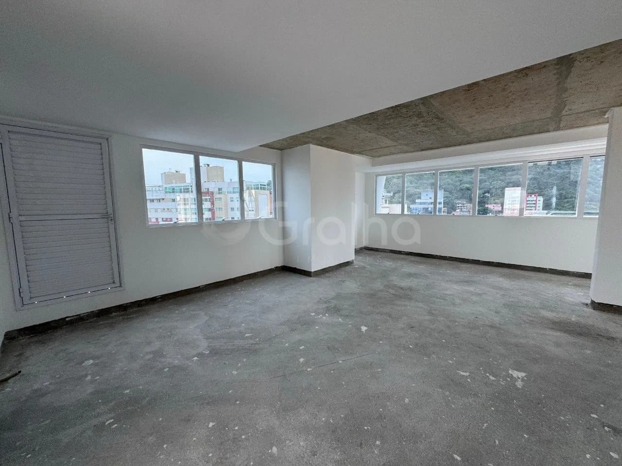 Sala comercial para venda em Centro com 185 m² — foto 2
